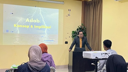 Dr. Syamsuddin Arif: Lost of Adab, Permasalahan Umat Hari Ini Dr. Syamsuddin Arif: Lost of Adab, Permasalahan Umat Hari Ini